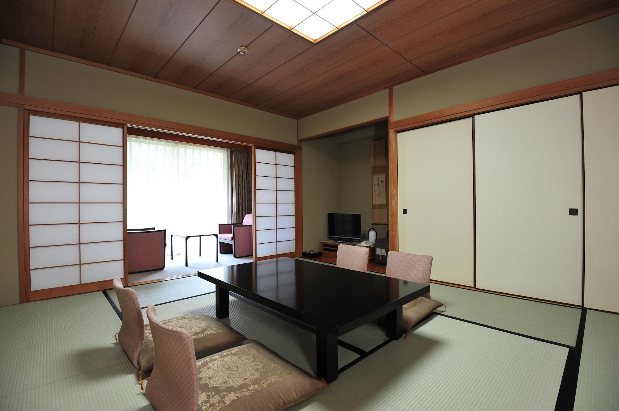 Shiragiku Hotel Beppu Buitenkant foto