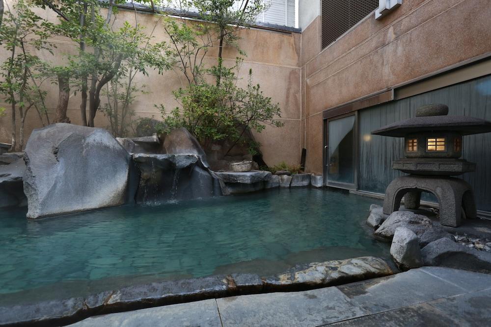 Shiragiku Hotel Beppu Buitenkant foto