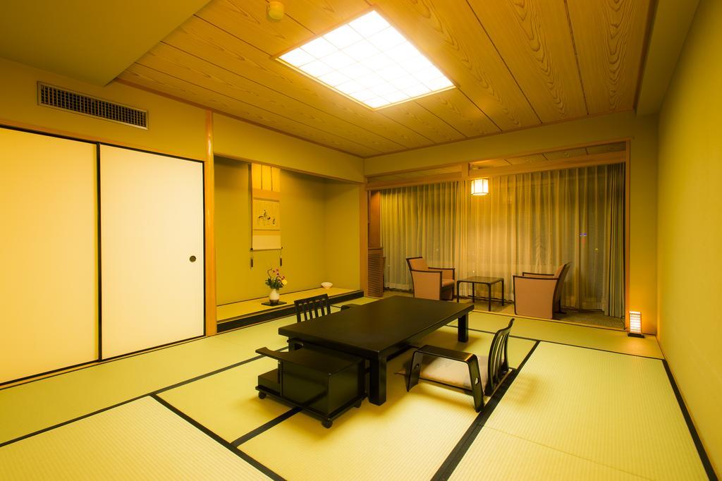 Shiragiku Hotel Beppu Buitenkant foto